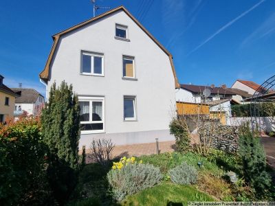 Gemütliche, solide Doppelhaushälfte in Edingen-Neckarhausen - 10003734