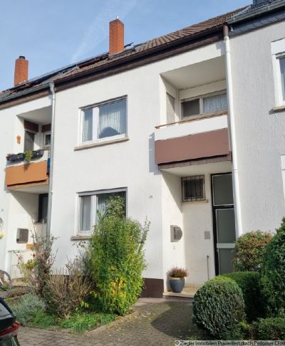 Gepflegtes Reihenhaus direkt am Schulzentrum von Ladenburg - 10004034