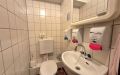 separates WC 1